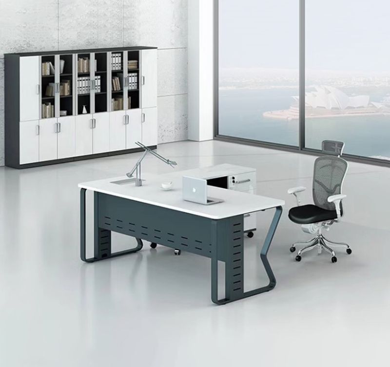 Executive Desk – MDF Laminate with Metal Legs – MD536