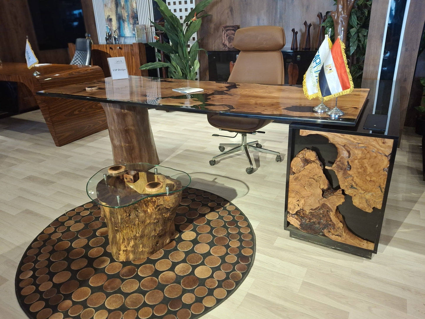 Tea Table – Natural Wood Trunk Base with Tempered Glass Top 60×60cm – TE129
